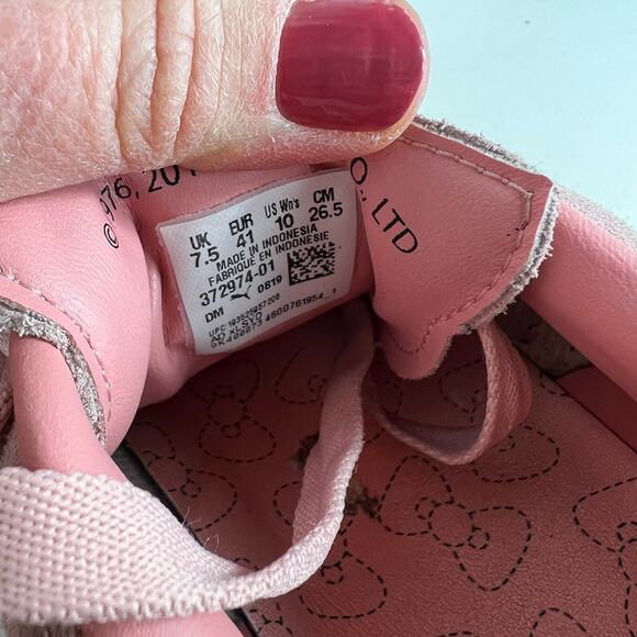 PUMA x Hello Kitty Utility Sneakers Womens 10 Pink Logo Athletic Shoes 372974-01 - Picture 12 of 12
